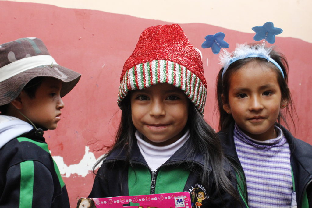 volunteer in cusco child care